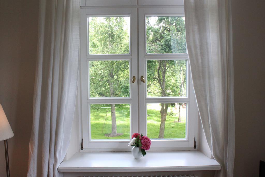 Schloss Lelkendorf - Fewo Parkblick Luaran gambar